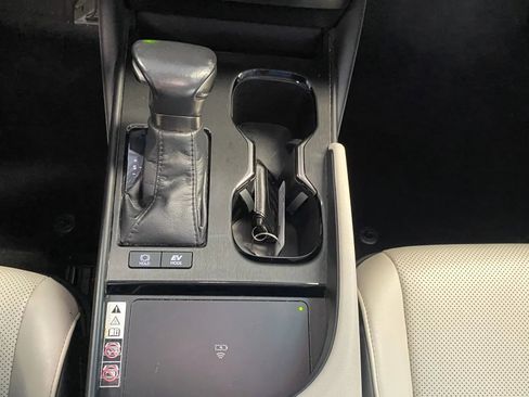 Used 2023 Lexus ES 300h w/ Premium Package image 16