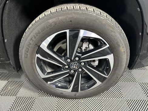 Used 2025 Buick Enclave Sport Touring image 10