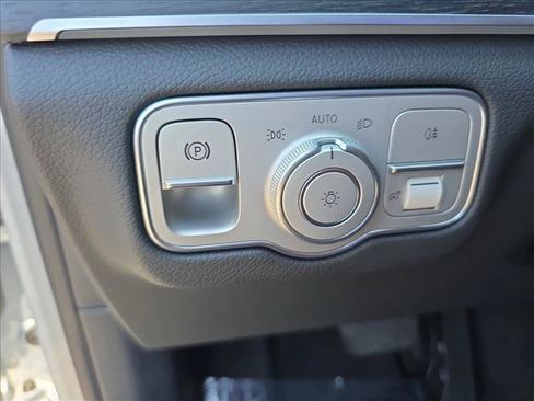 Used 2025 Mercedes-Benz GLE 350 4MATIC image 26