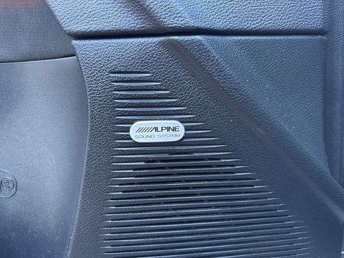 Used 2016 Dodge Challenger SXT w/ Sound Group RWD image 13