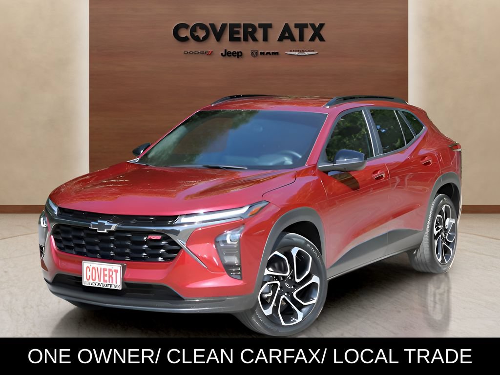 Used 2025 Chevrolet Trax RS FWD image 1