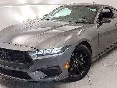 Certified 2025 Ford Mustang Coupe RWD image 6