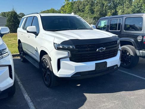 Used 2023 Chevrolet Tahoe RST w/ Luxury Package AWD/4WD image 2