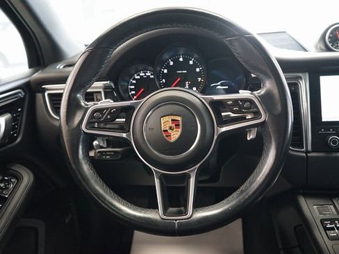 Used 2018 Porsche Macan image 33