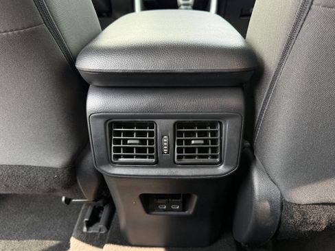 Used 2025 Toyota RAV4 XLE AWD/4WD image 26