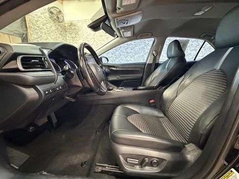 Used 2022 Toyota Camry SE FWD image 17