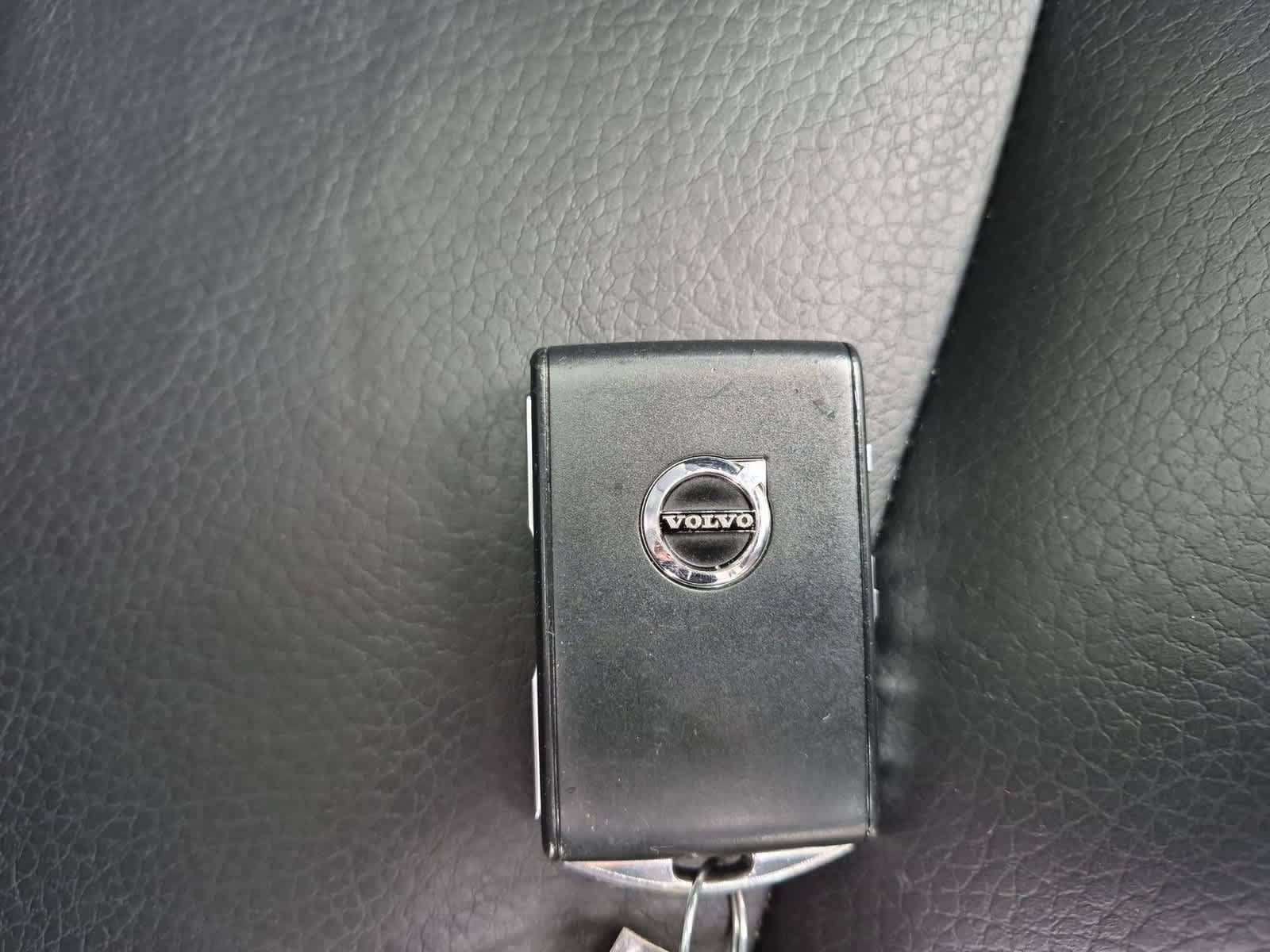 Used 2023 Volvo XC90 B6 Plus w/ Protection Package Premier AWD/4WD image 36