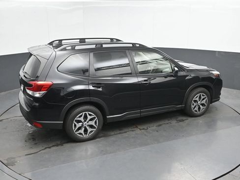 Used 2022 Subaru Forester Premium AWD/4WD image 32
