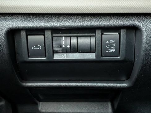 Used 2025 Subaru Forester Limited AWD/4WD image 17