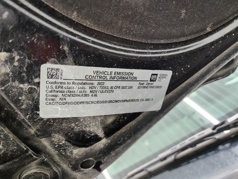 Used 2022 GMC Sierra 2500 SLT w/ LPO, GMC Protection Package image 19