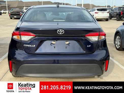 Used 2025 Toyota Corolla LE FWD image 4