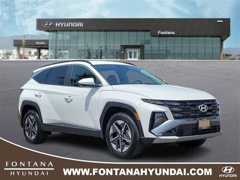 New 2025 Hyundai Tucson SEL image 1