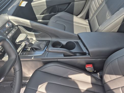 New 2026 Hyundai Elantra SEL Sport FWD image 20