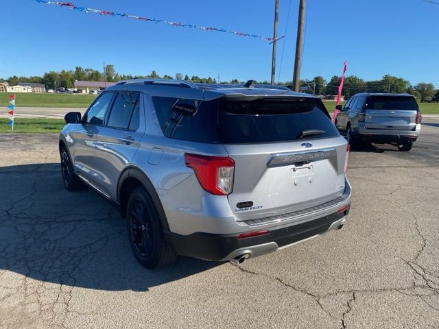 Used 2023 Ford Explorer Limited AWD/4WD image 4