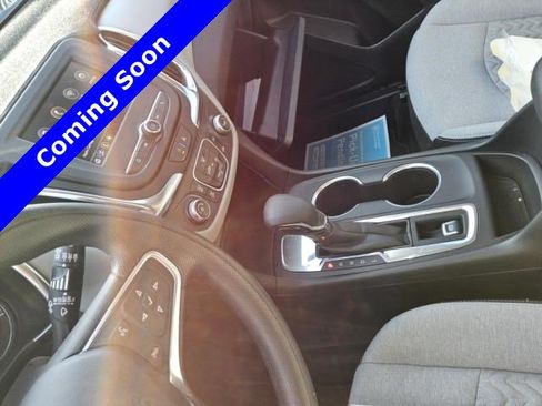 Used 2022 Chevrolet Equinox LS w/ LS Convenience Package FWD image 4