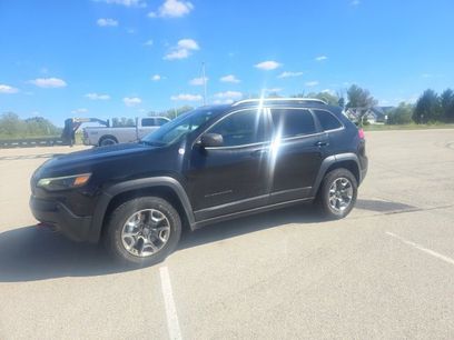 Used 2019 Jeep Cherokee Trailhawk w/ Cold Weather Group