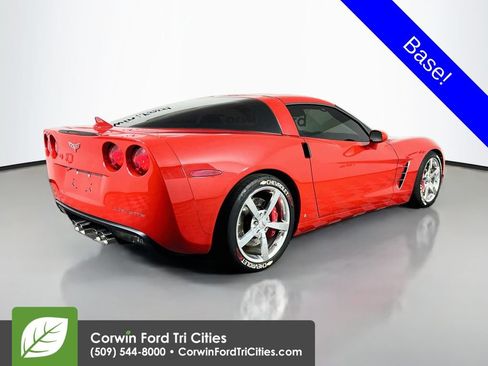 Used 2008 Chevrolet Corvette Coupe w/ Preferred Equipment Group RWD image 16