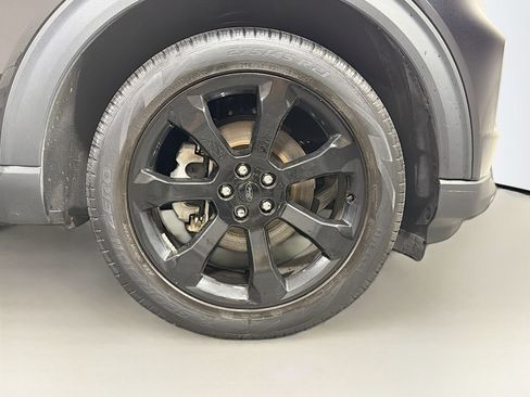 Used 2023 Ford Explorer ST-Line AWD/4WD image 36