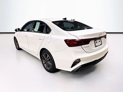Used 2023 Kia Forte LXS w/ LXS Technology Package FWD image 5