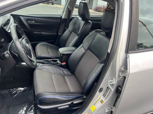 Used 2017 Toyota Corolla SE FWD image 24
