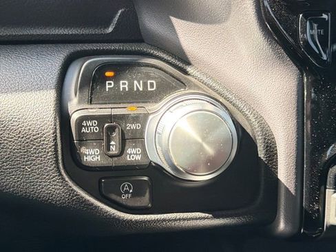Used 2022 RAM 1500 Laramie w/ Sport Appearance Package AWD/4WD image 18