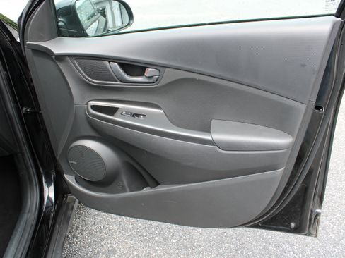 Used 2021 Hyundai Kona SEL Plus FWD image 16