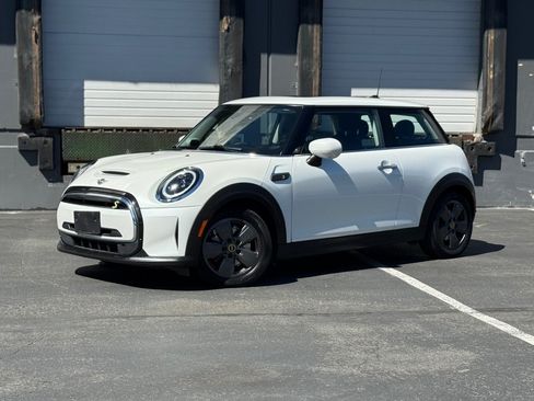 Used 2024 MINI Cooper SE FWD image 7