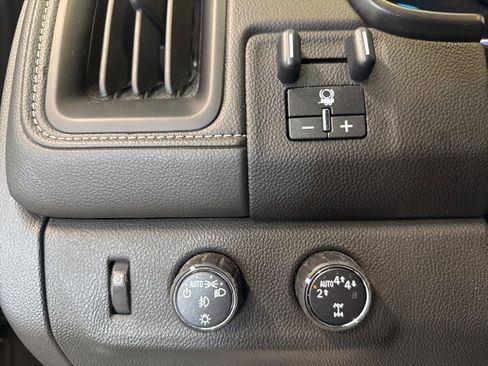 Certified 2021 GMC Canyon Denali image 14