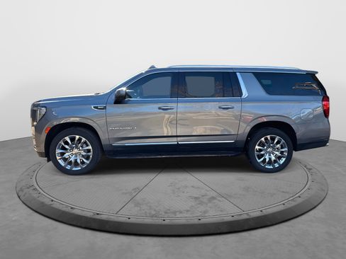 Used 2021 GMC Yukon XL Denali image 5