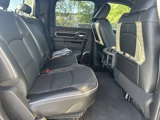 New 2026 RAM 2500 Laramie w/ Sport Appearance Package AWD/4WD image 15