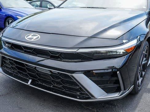 Certified 2025 Hyundai Elantra N Line image 8