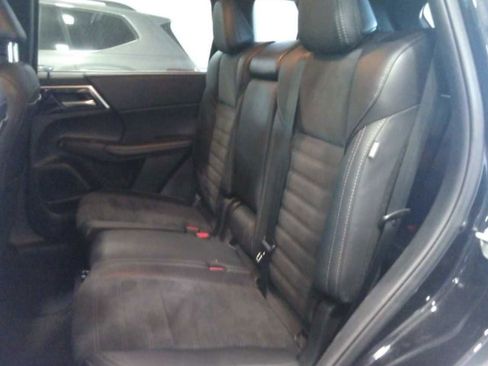 Used 2024 Mitsubishi Outlander SE AWD/4WD image 10