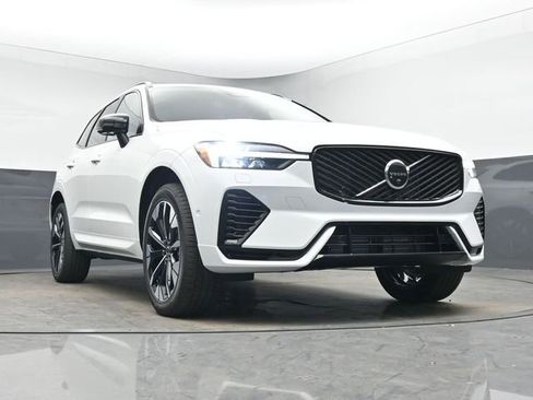New 2026 Volvo XC60 T8 Plus w/ Protection Package Premier image 39