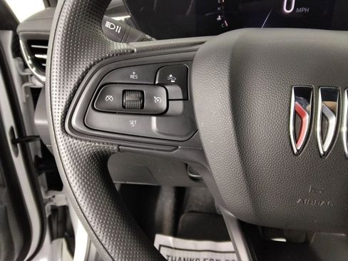 Used 2025 Buick Envista Preferred image 14