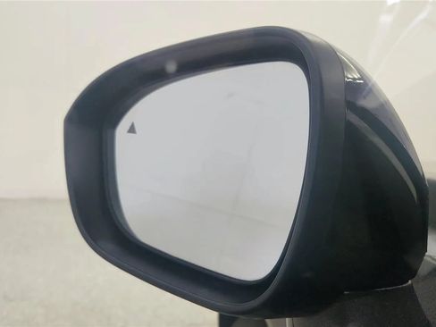 Used 2023 Nissan Rogue SV AWD/4WD image 18