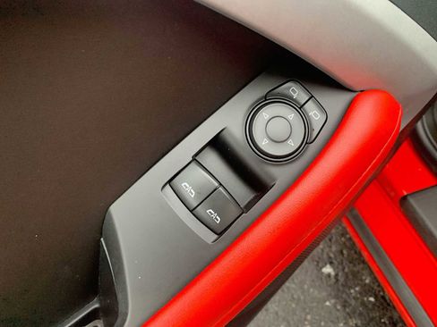 Used 2022 Chevrolet Camaro LT image 21