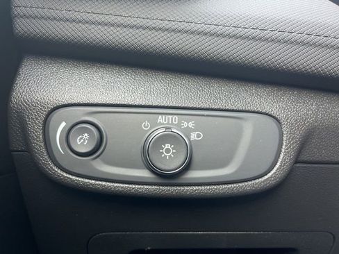 Used 2025 Chevrolet TrailBlazer LT image 23