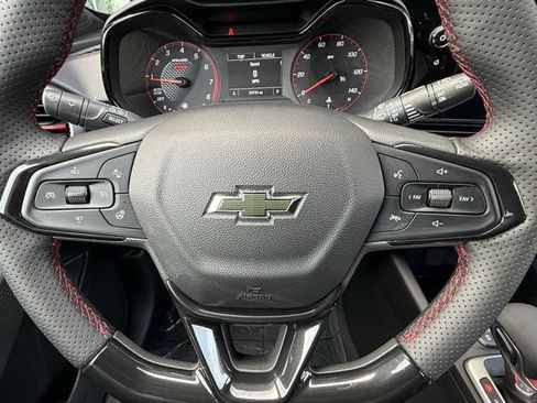 Used 2024 Chevrolet Trax RS w/ Driver Confidence Package FWD image 24