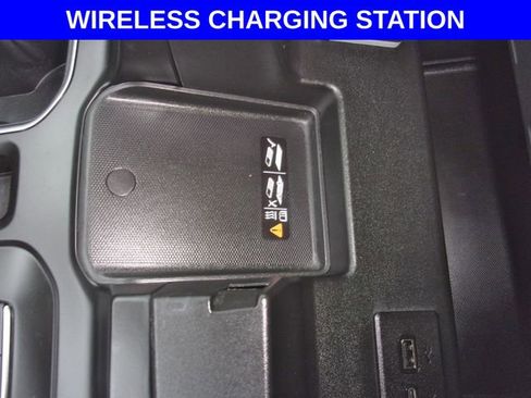 Used 2024 GMC Sierra 1500 Denali Ultimate image 11