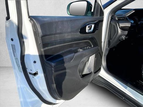 Used 2022 Jeep Compass Altitude image 18