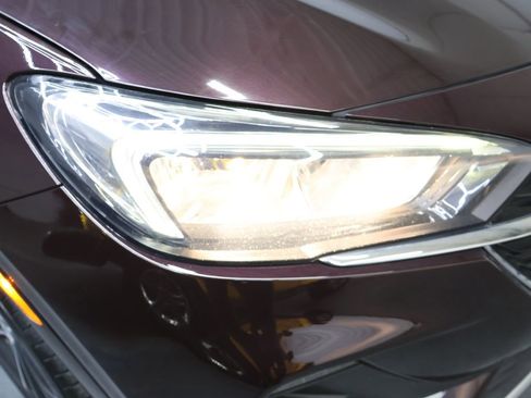 Used 2021 Buick Encore GX Select FWD image 26