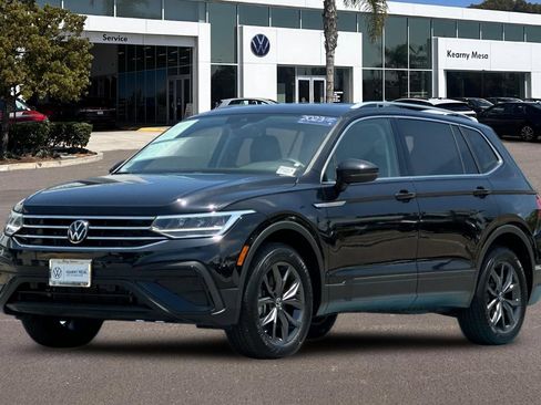 Used 2023 Volkswagen Tiguan SE FWD image 8