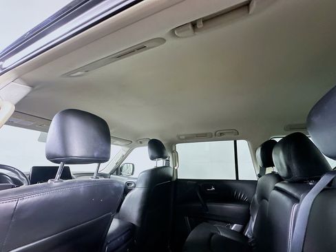 Used 2022 Nissan Armada SV w/ SV Appearance Package AWD/4WD image 13