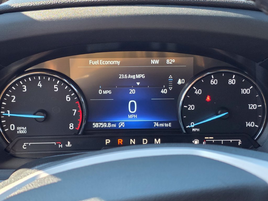 Used 2021 Ford Explorer XLT w/ Equipment Group 202A AWD/4WD image 22