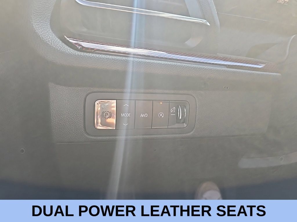 Used 2026 Chevrolet Traverse RS AWD/4WD image 27