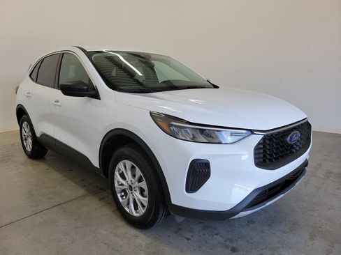 Used 2024 Ford Escape Active AWD/4WD image 4