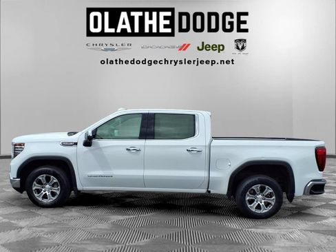 Used 2024 GMC Sierra 1500 SLT RWD image 18