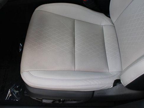 Used 2023 Lexus RX 350 Premium Plus w/ Accessory Package (Z1) image 14