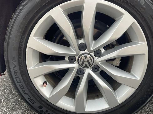Used 2015 Volkswagen Beetle TDI FWD image 14