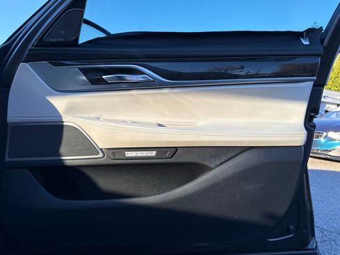 Used 2016 BMW 740i image 35